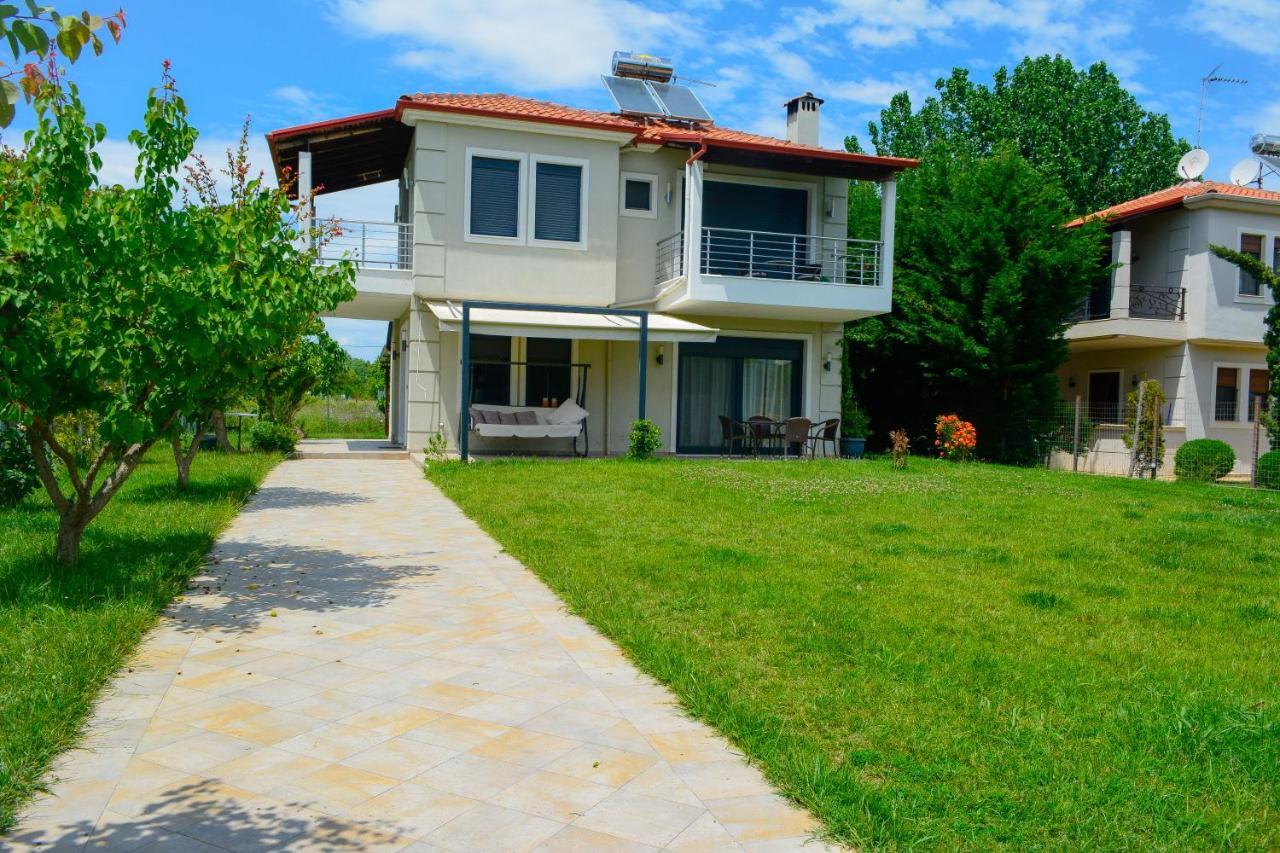 Παραθαλάσσια Αυτόνομη Εξοχική Κατοικία Αιγλη Limin Litochorou Luaran gambar
